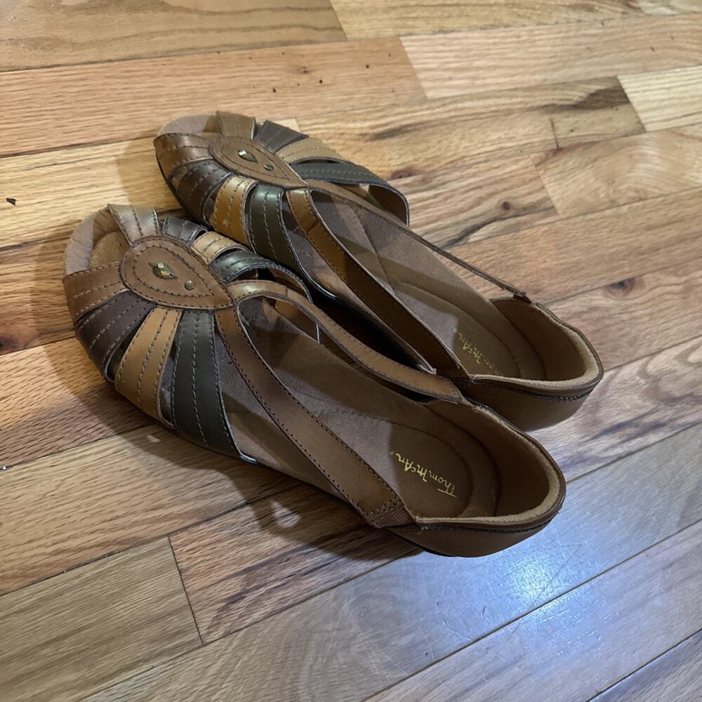 Thom McAn Sandals Womens 9.5 Wide Brown Mallory Gladiator Fisherman Boho Comfort